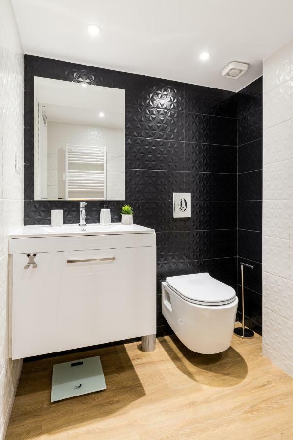 Apartment Lycabettus Hidden Gem- 2 Bedrooms, Silent With Washer *